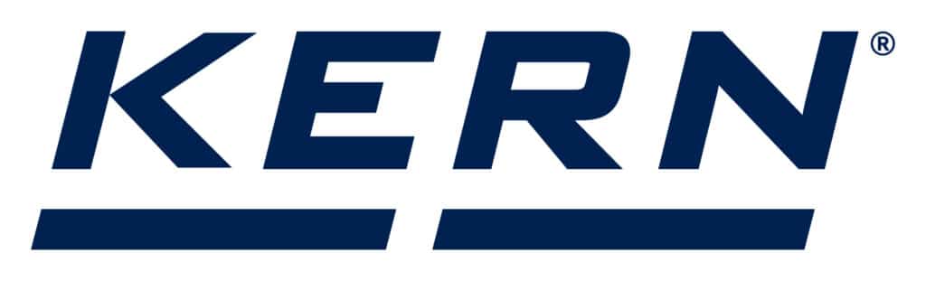 Logo KERN : Design industriel bleu marine et moderne Logo KERN en lettres capitales italiques bleu marine avec barre horizontale soulignée discontinue.